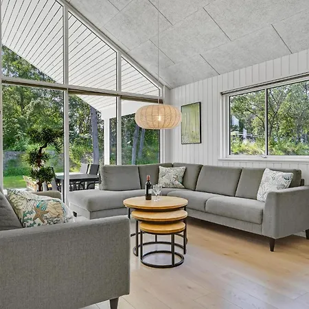 Beautiful In Vaeggerlose With Sauna * Bøtø By