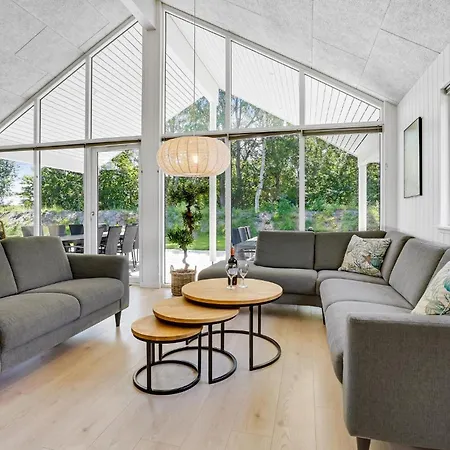 Beautiful In Vaeggerlose With Indoor Swimming Pool Feriehus Bøtø By