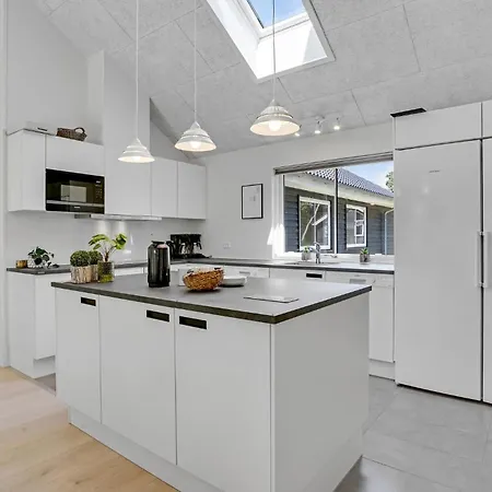Beautiful In Vaeggerlose With Sauna Feriehus Bøtø By